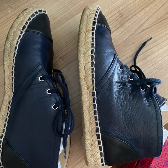 Chanel espadrilles loafers high top lace up - Picture 4 of 13